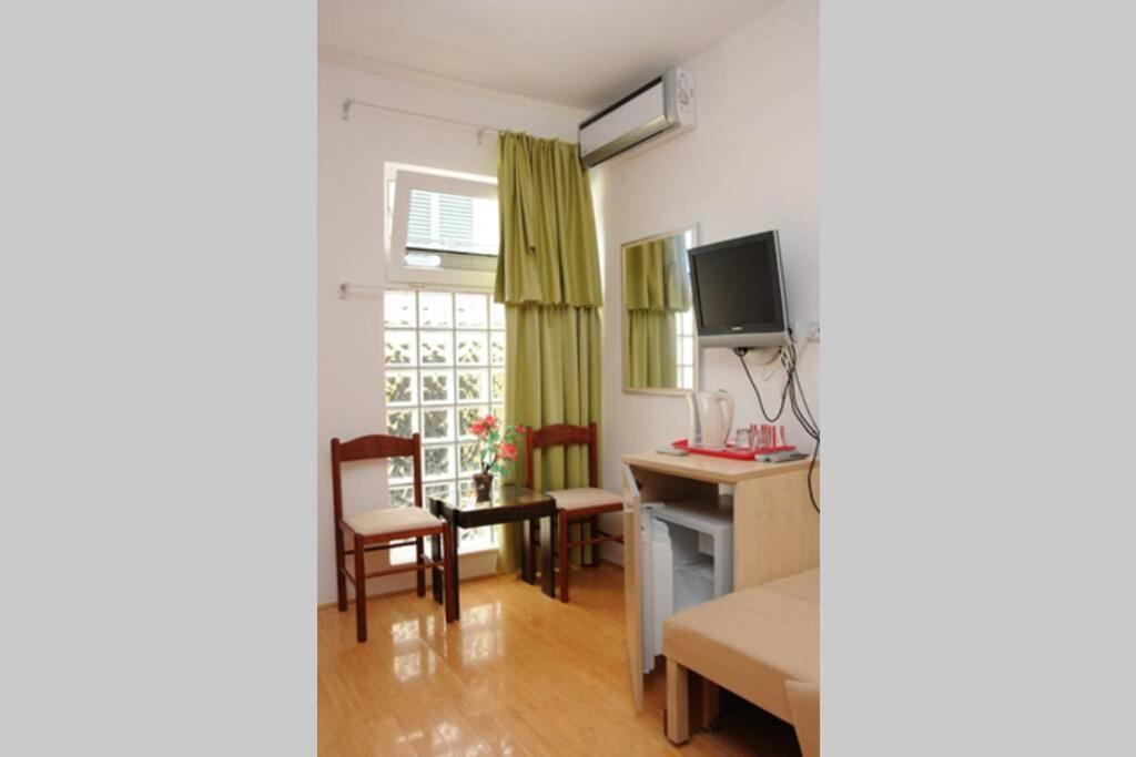 Bmv Room For 2-3 Persons Sveti Stefan Ngoại thất bức ảnh